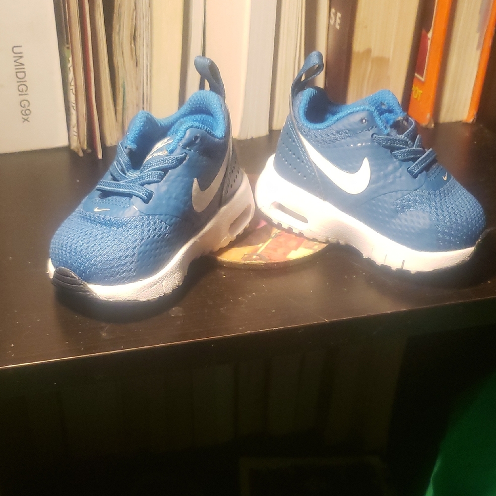 Nike Kids Blue Mesh Sneakers with White Swoosh